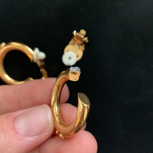 Vintage Chanel Hoop Clip Earrings - Picture 7 of 12